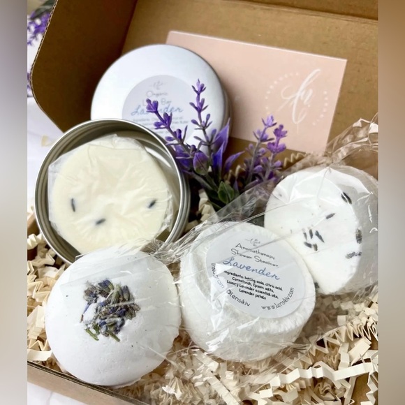 💜 New Mini Lavender Spa Gift Box - Picture 2 of 5